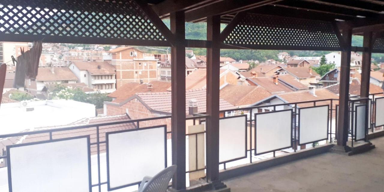 Lovely 1 Bedroom Within Walking Distance, Views Peć Exterior foto