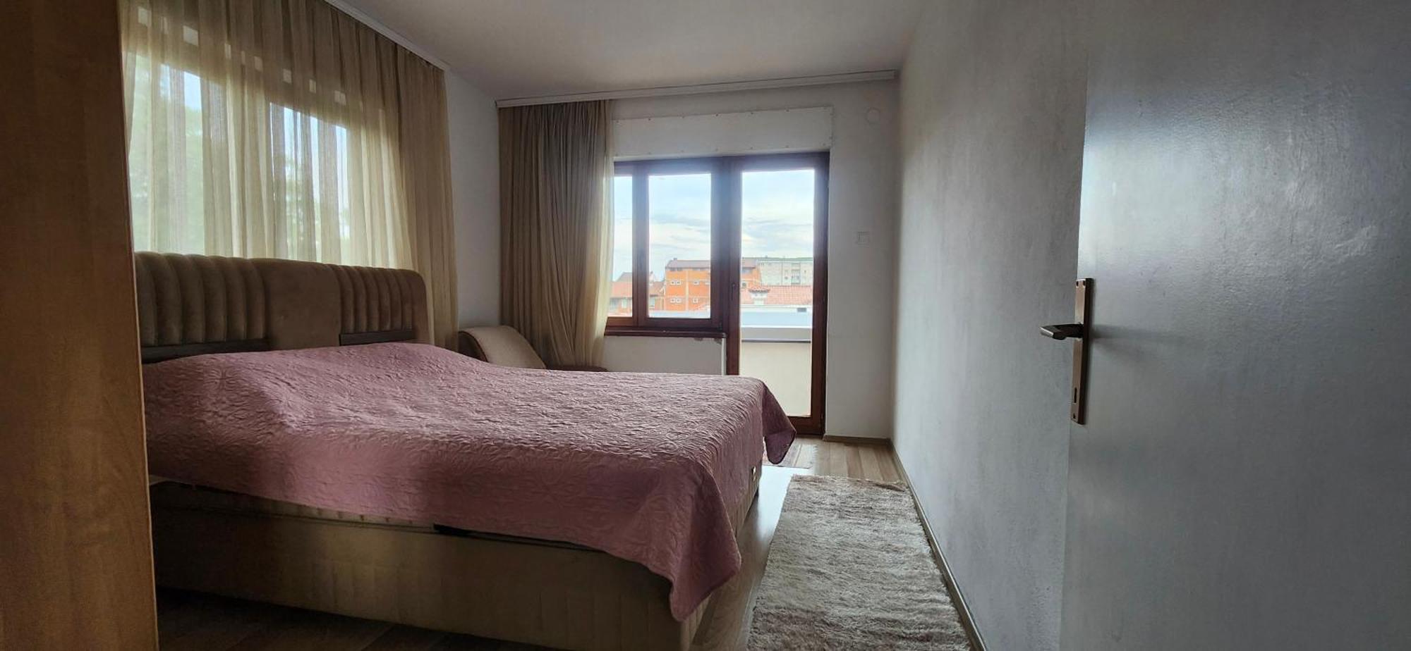 Lovely 1 Bedroom Within Walking Distance, Views Peć Exterior foto