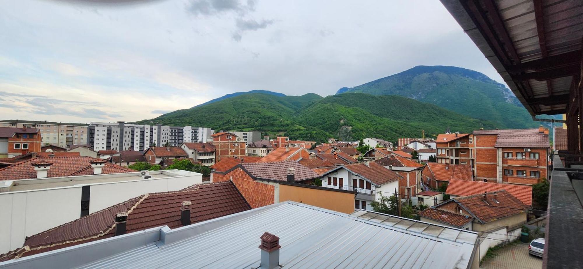Lovely 1 Bedroom Within Walking Distance, Views Peć Exterior foto